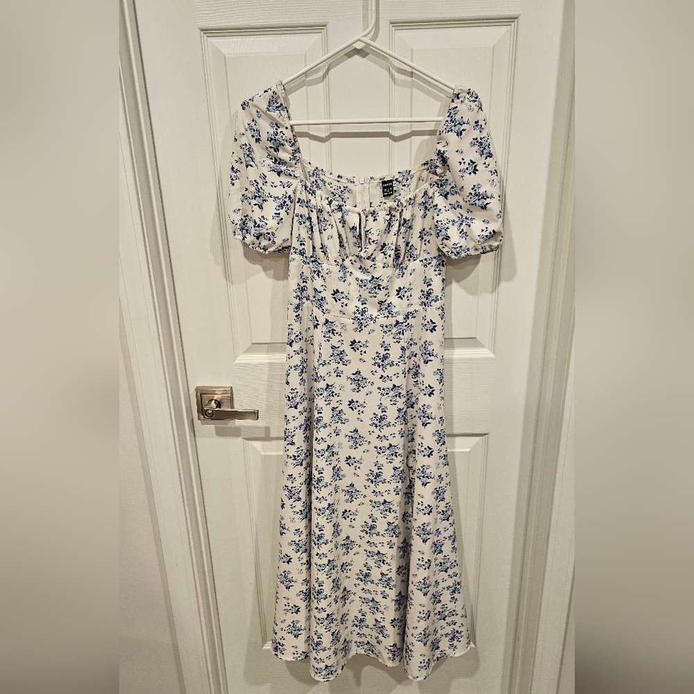 Shein Women's Floral Blue and White Long Dress Size-M - Picture 2 of 8